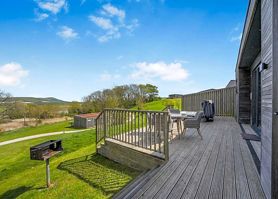 Swanborough Lakes Luxury Lodges