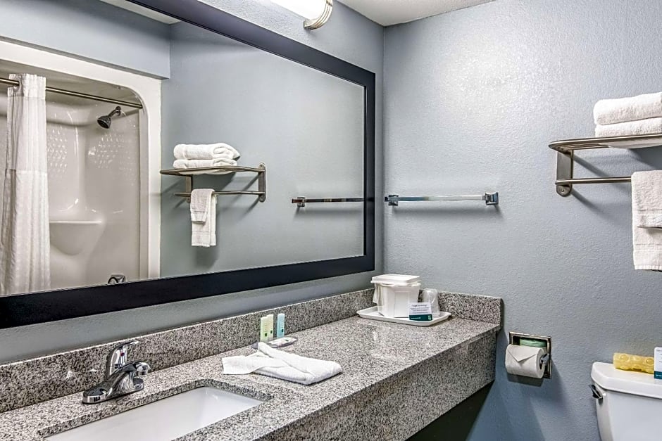 Quality Suites Maumelle - Little Rock NW