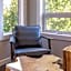 Ski In & 15 Minute Walk to the Lifts Hot Tub AC Pet Friendly