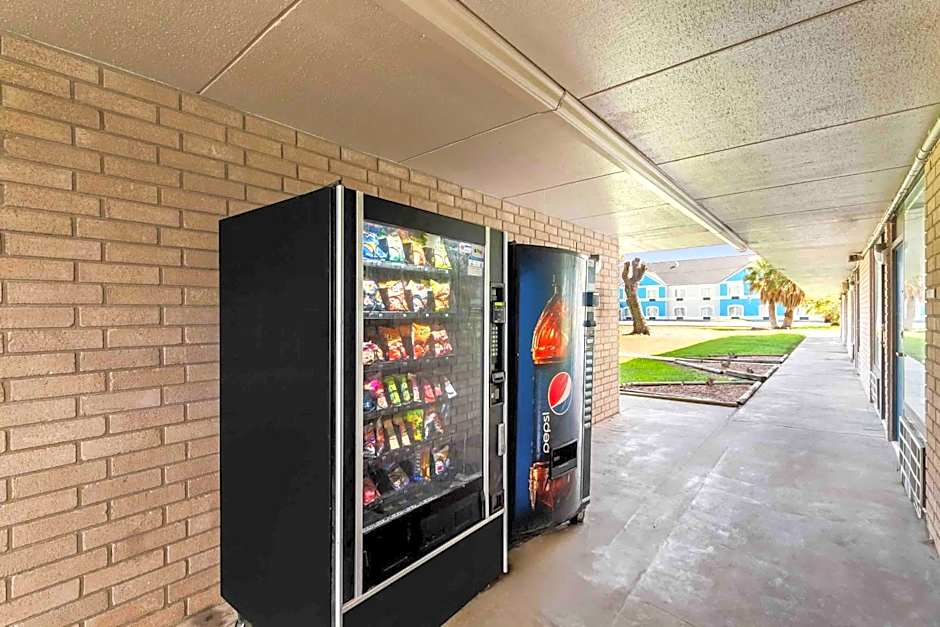 Studio 6 Port Lavaca, TX