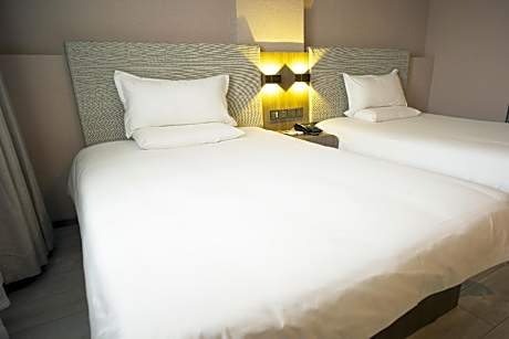 Hanting Hotel Zhanjiang Pedestrian Street