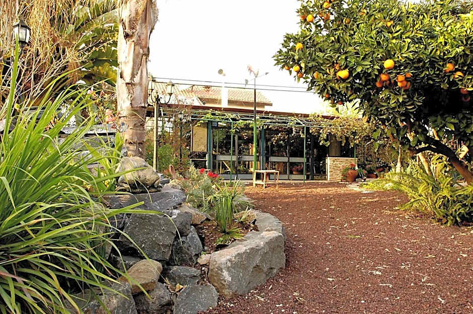 Arbel Guest House Shavit Family