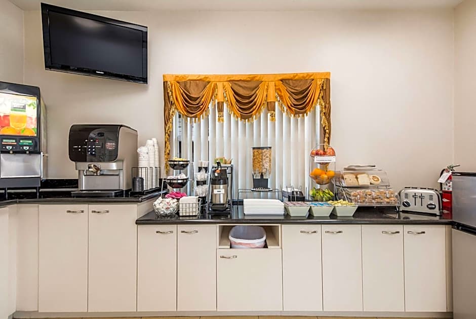 SureStay Hotel by Best Western Sarasota Lido Beach