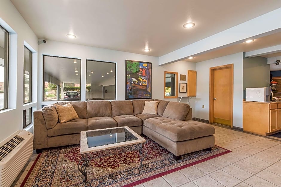Quality Inn Bellevue – Bellevue, WA