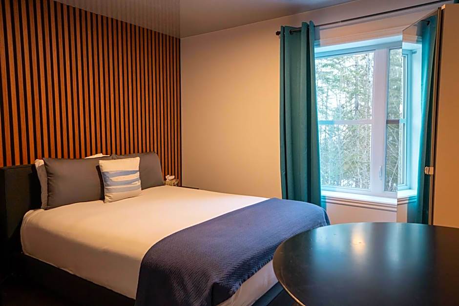 Au Sommet du Lac Magog