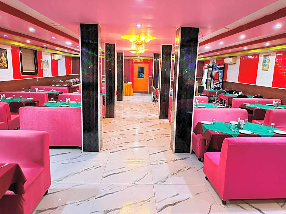 Hotel Om International