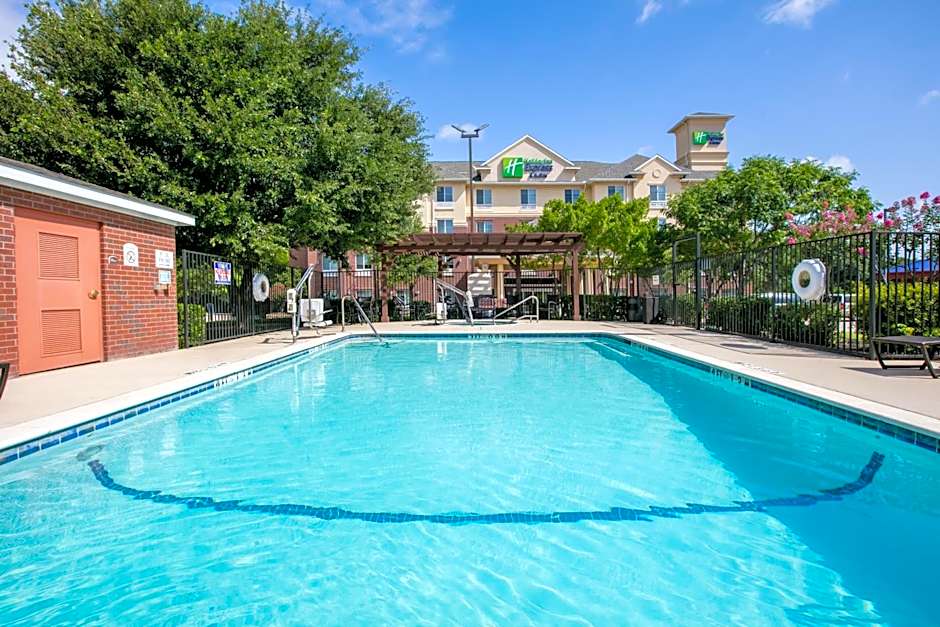 Holiday Inn Express Hotel & Suites Dallas - Grand Prairie I-20 By IHG