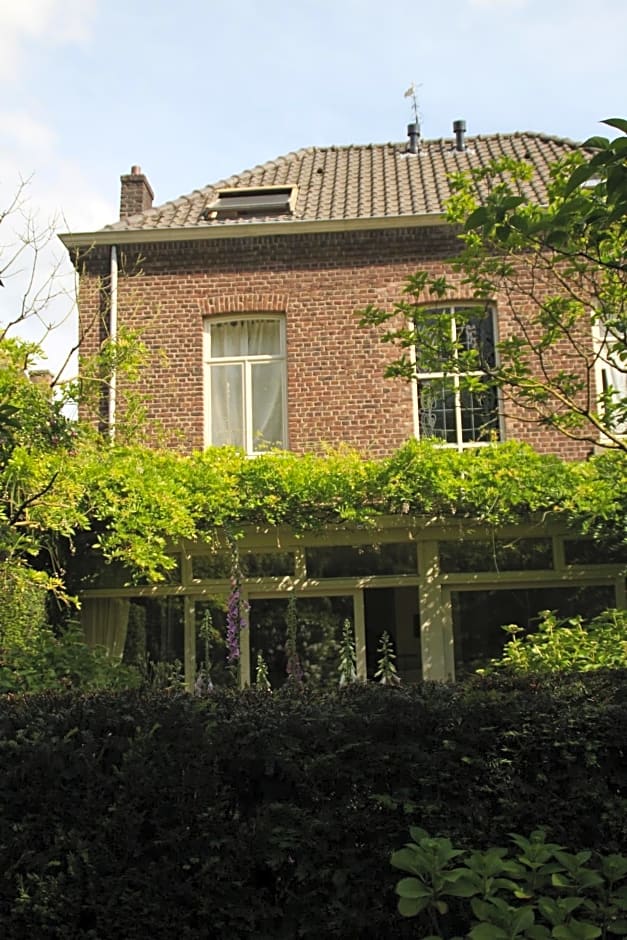 Annelies'Place to B& B