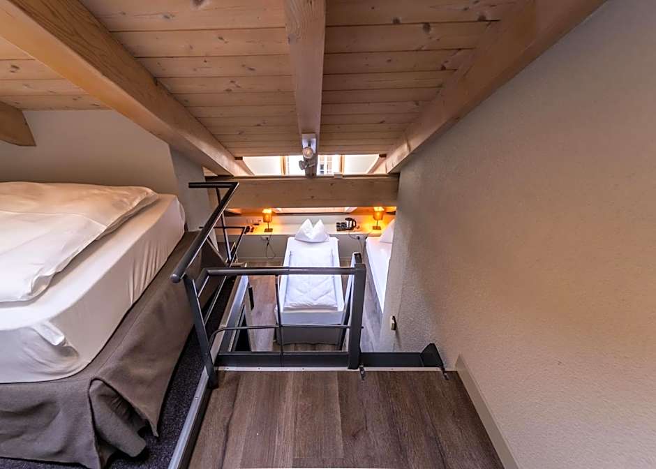 The Guesthouse by The Hey Hotel
