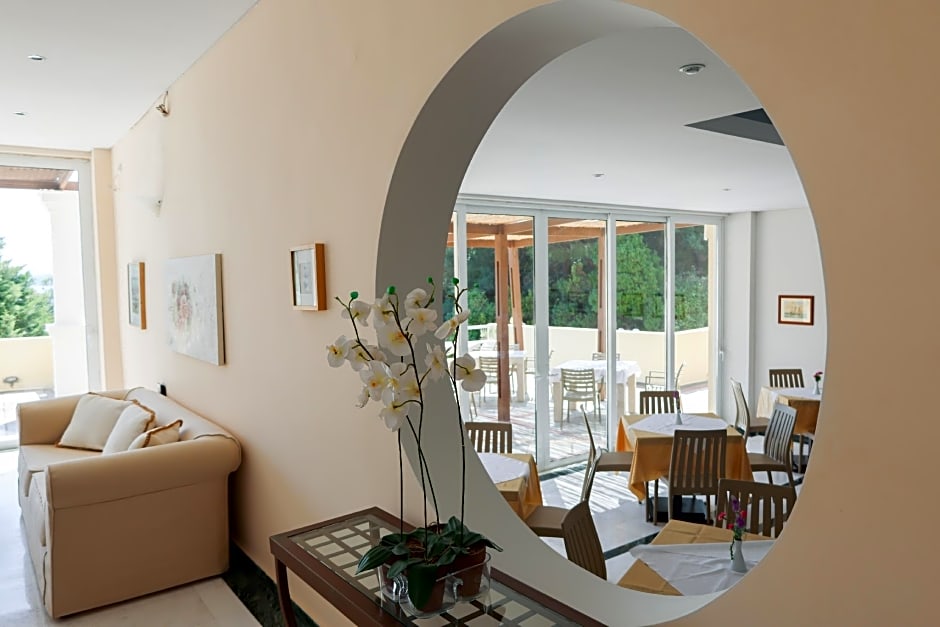 Kanapitsa Mare Hotel