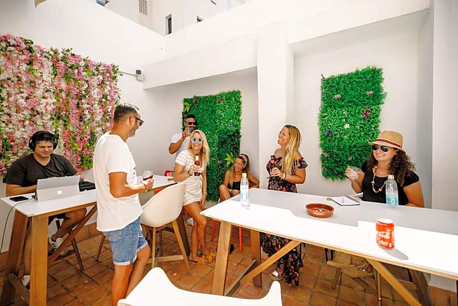 We Hostel Palma - Albergue