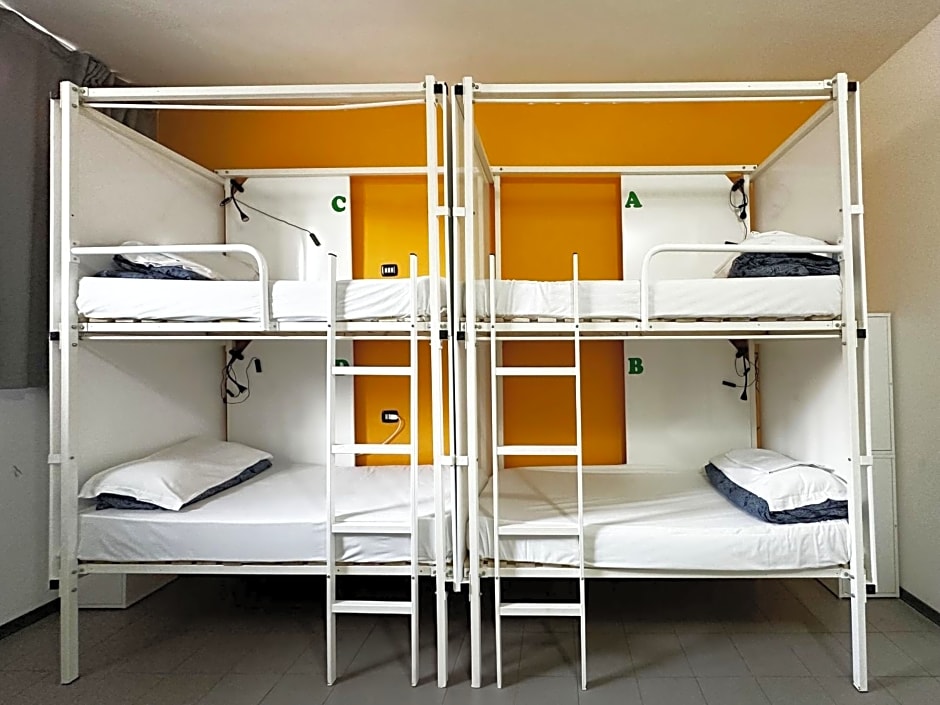 Mio Hostel