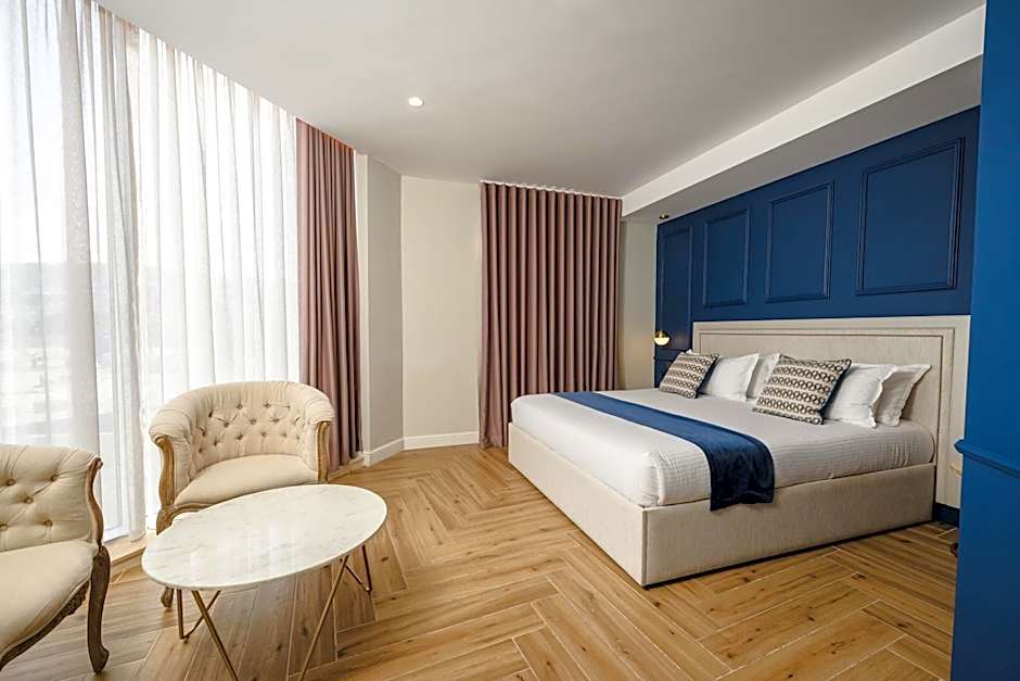 XVI Suites - Adults Only