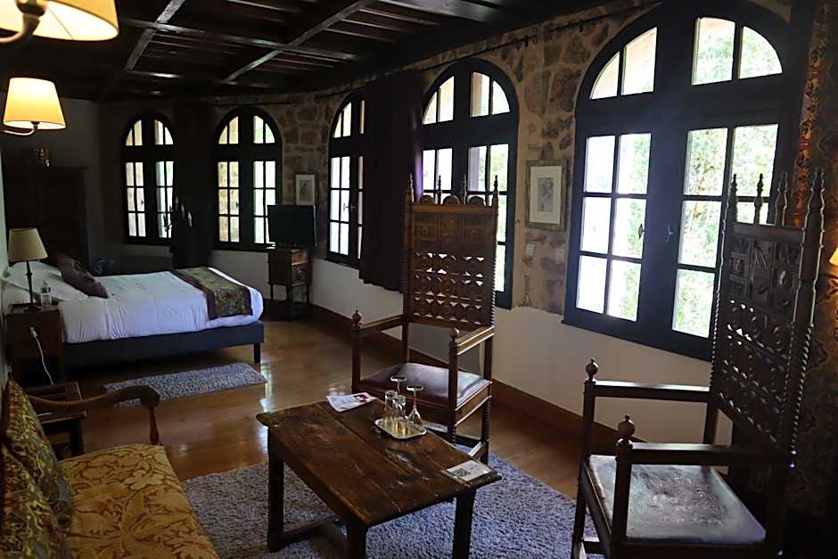 Château De La Caze Piscine & Spa - Ste Enimie