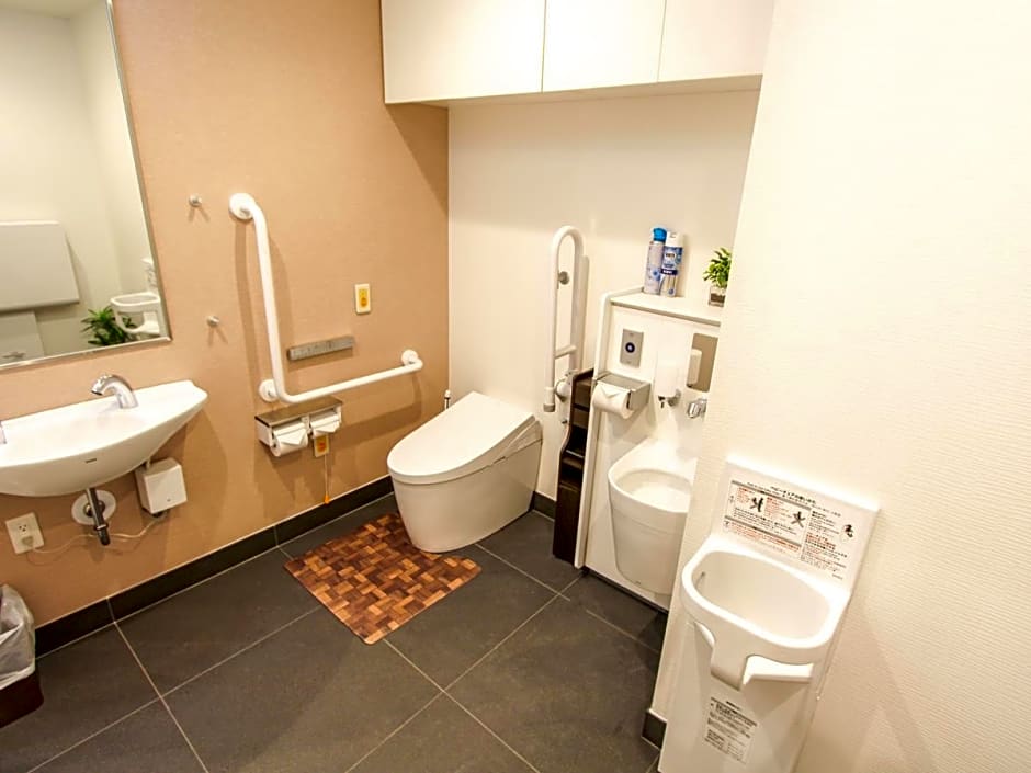 Hotel Livemax Osaka Kadoma