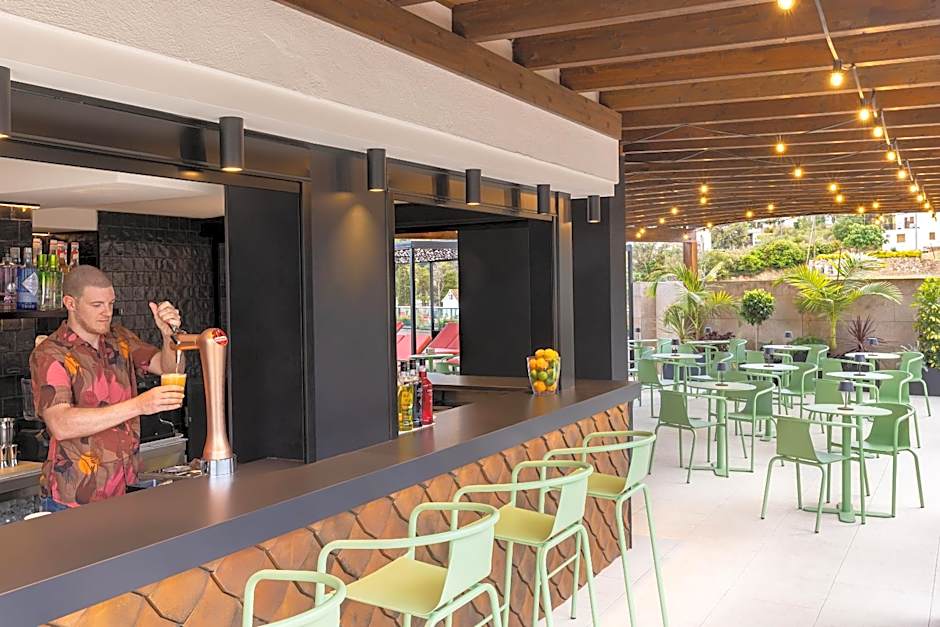 Golden Bahía de Tossa & Spa 4* Sup.