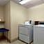 Super 8 by Wyndham Germantown/Milwaukee