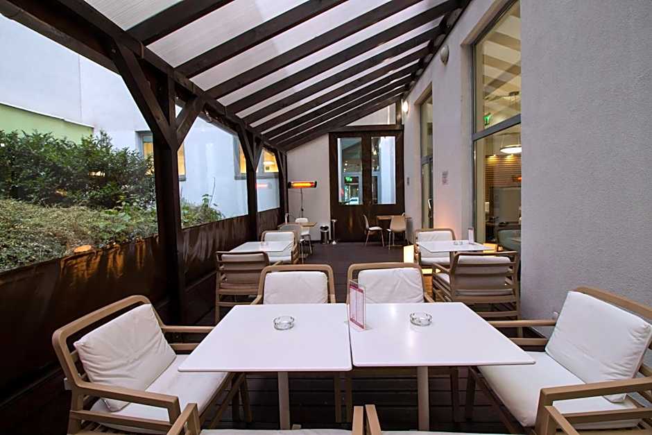 Royal Park Boutique Hotel