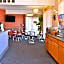 Maverick Motel - Modern Renovated Motel