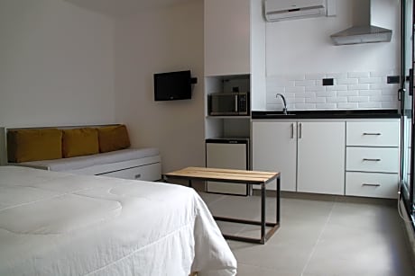 FAMILY WITH KITCHEN APARTMENT