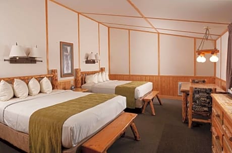 Western Cabin 2 Queen