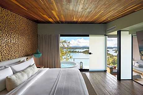 One-Bedroom Presidential King Suite with Sofa Bed and Lake View