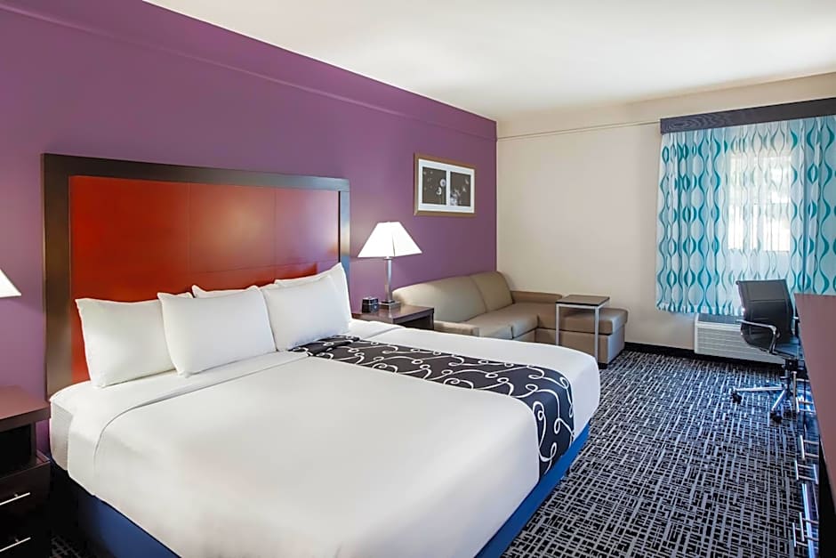 La Quinta Inn & Suites by Wyndham Lubbock North