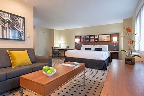 King Suite with Sofa Bed