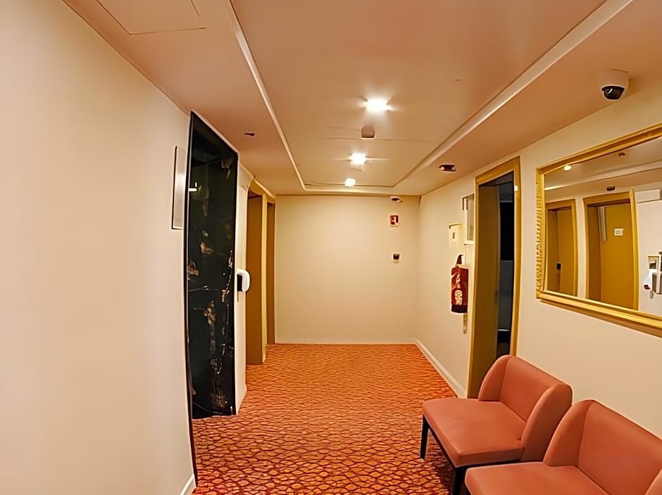 Masa Hotel Almirante