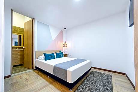 Ayenda De La Calle Real