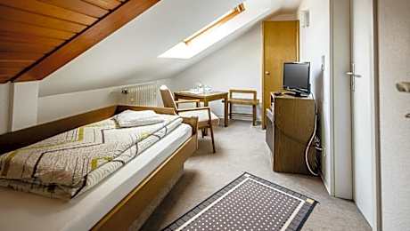 Single Room with Bath