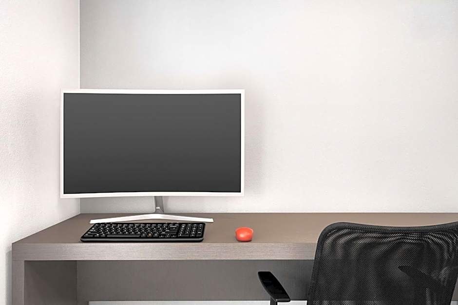 Ramada by Wyndham Anaheim Convention Center