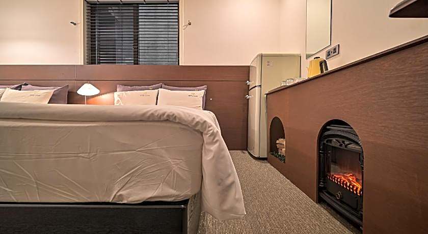 B. Cent Hotel Busan Station