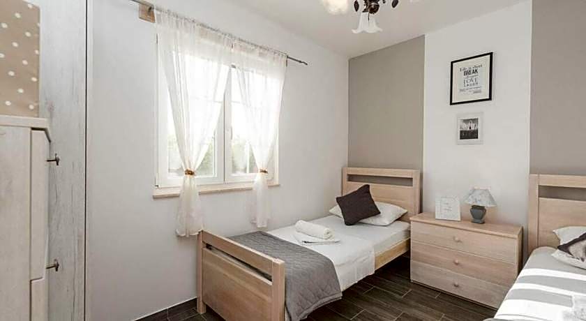 Villa Kirsten with heated pool, jacuzzi and sauna - by TA Leut Agency