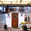 Schloss-Hotel am See - Swiss-Chalet Merlischachen