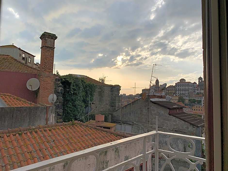 Lost Inn Porto Hostel