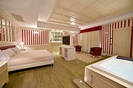King Room with Spa Bath