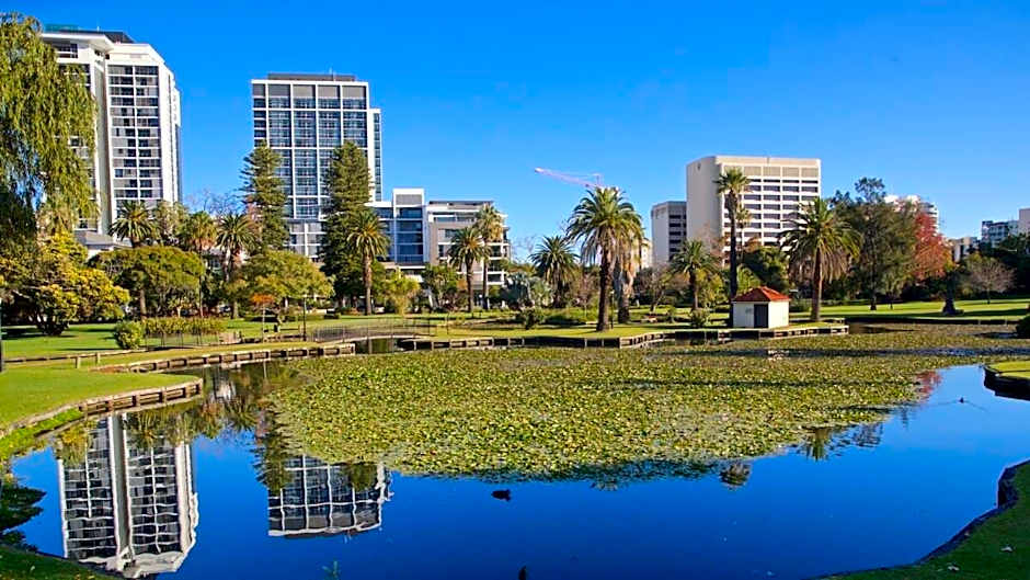 Cozy City Apartment with Stunning Views and Ameni