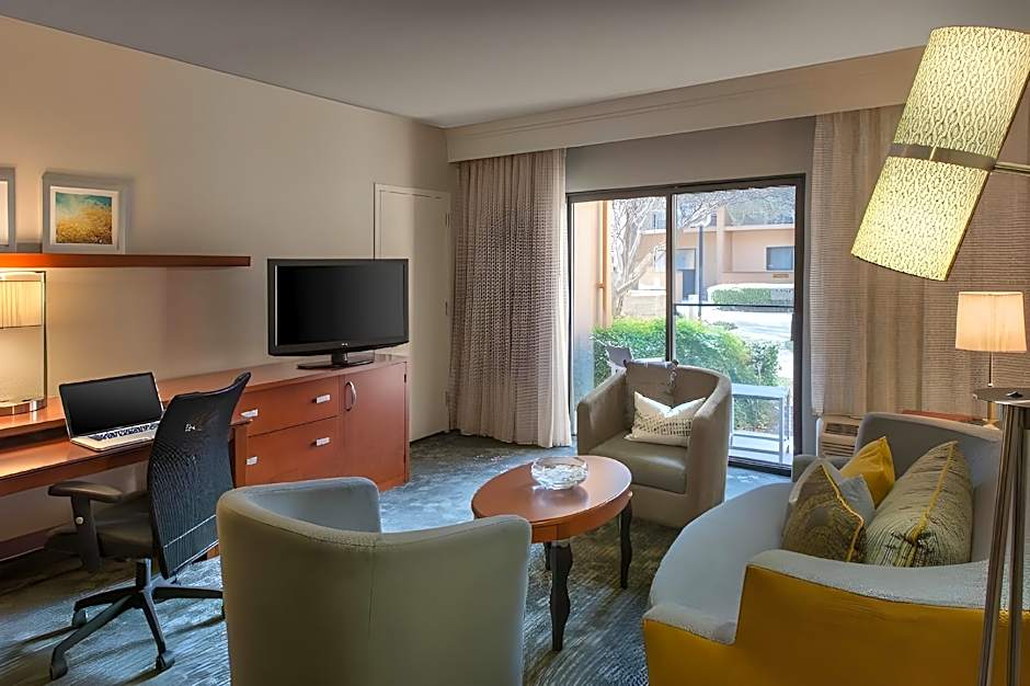 Courtyard by Marriott Detroit Southfield