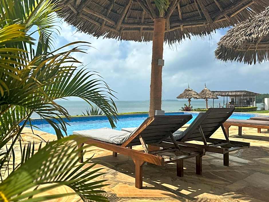Calamari Beach Resort