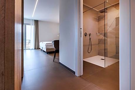 King Room with Lake View