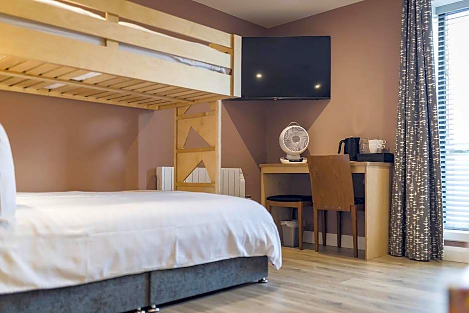 Port 56 Guesthouse