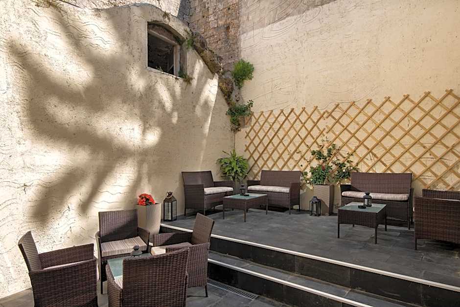 Old Town Senses Boutique Hotel