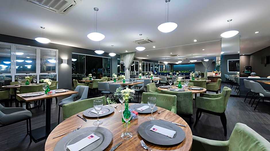 Comfort Suites Flamboyant