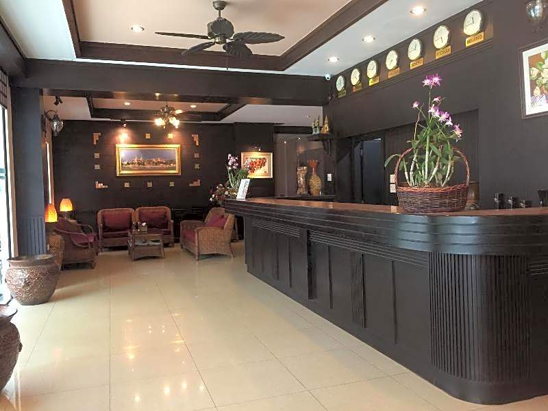 Outdoor Inn Kata Hotel