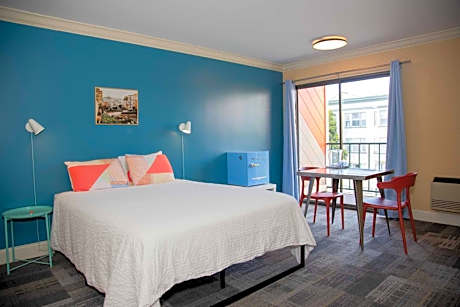 Queen Room - Disability Access