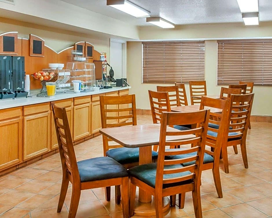 Econo Lodge Lordsburg I-10