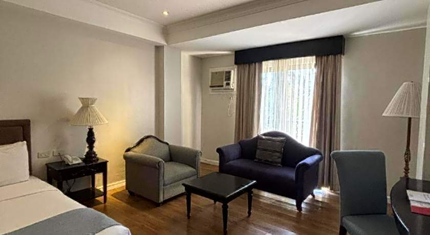 Queen Margarette Hotel
