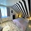LA Boutique House
