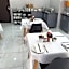 La Orchard Hotel